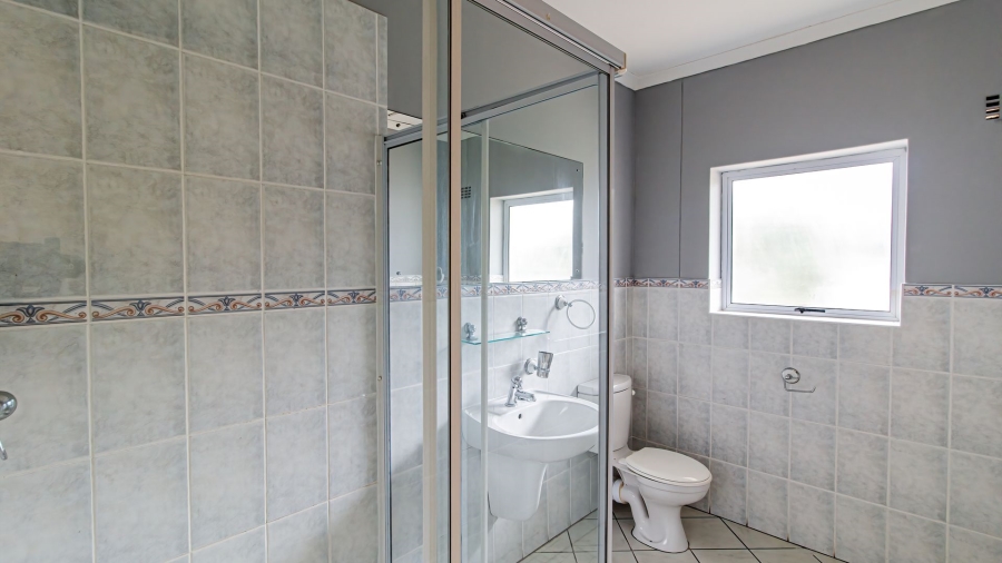 5 Bedroom Property for Sale in Myburgh Park Western Cape